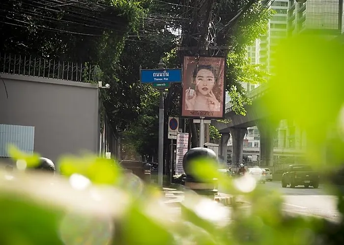 호스텔 Warm Window Silom *